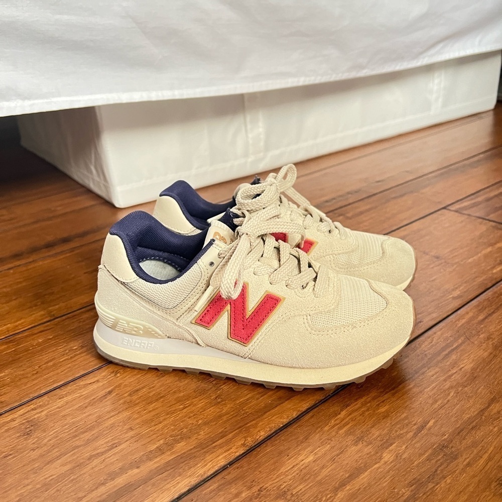 New Balance 574 Women’s Size 5.5
